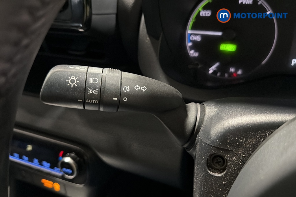 Toyota Yaris Icon Automatic Petrol-Electric Hybrid Hatchback - Stock Number (1659247) - 5th supplementary image