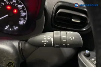 Toyota Yaris Icon Automatic Petrol-Electric Hybrid Hatchback - Stock Number (1659247) - 6th supplementary image