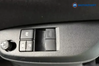 Toyota Yaris Icon Automatic Petrol-Electric Hybrid Hatchback - Stock Number (1659247) - 19th supplementary image
