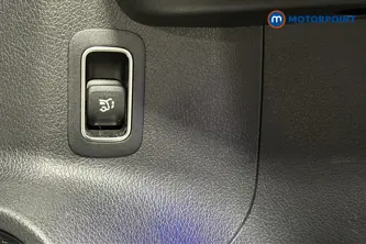 Mercedes-Benz B Class Amg Line Automatic Petrol Hatchback - Stock Number (1659248) - 994th supplementary image