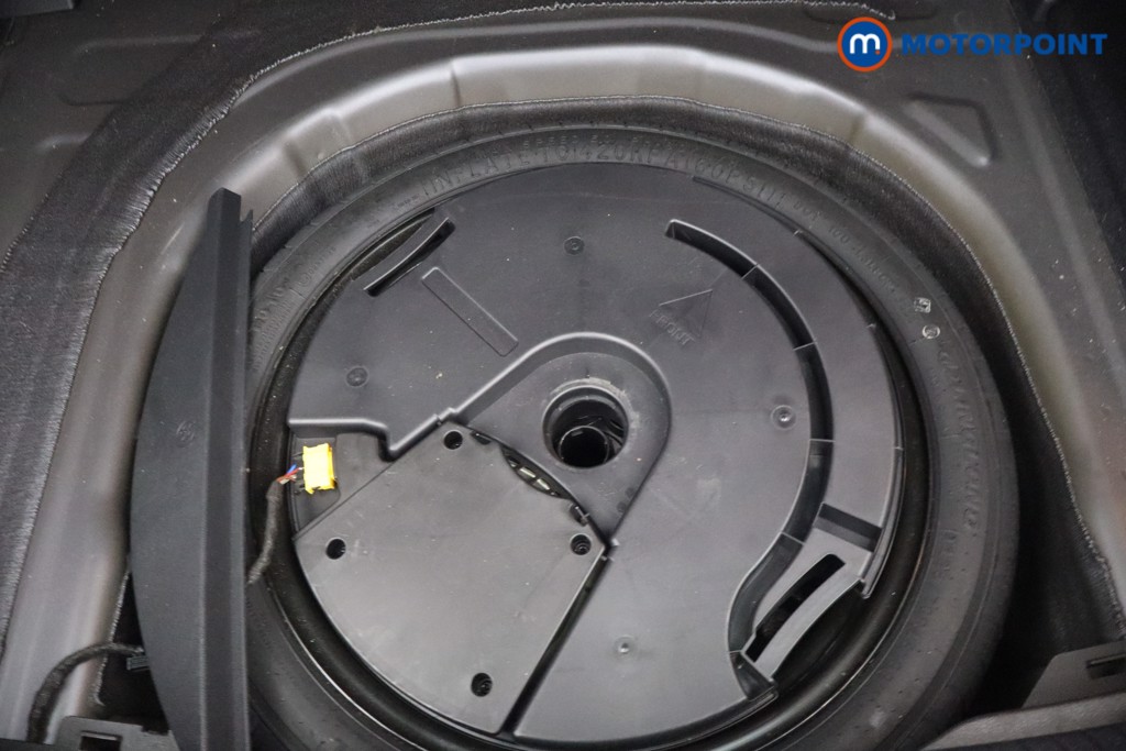 Volkswagen Taigo Life Automatic Petrol SUV - Stock Number (1659423) - 5th supplementary image