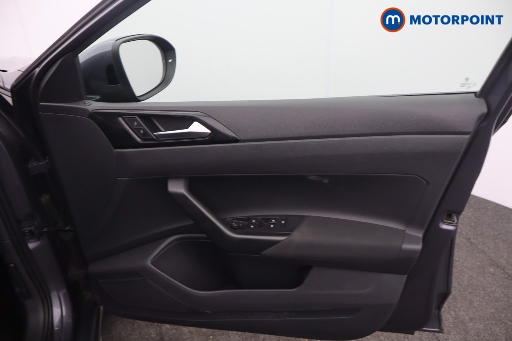 Volkswagen Taigo Life Automatic Petrol SUV - Stock Number (1659423) - 9th supplementary image