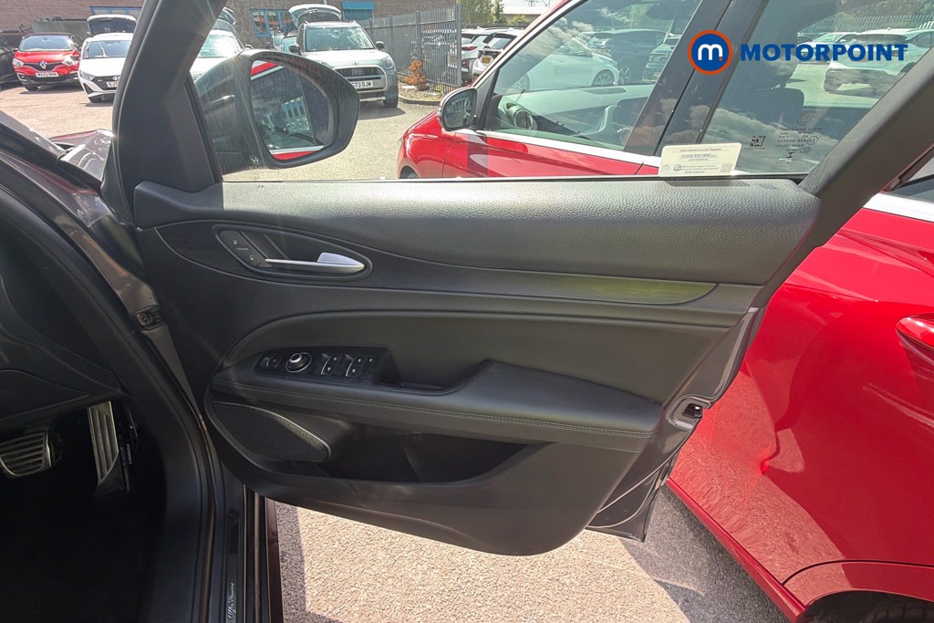 Alfa Romeo Stelvio Nero Edizione Automatic Petrol SUV - Stock Number (1659761) - 37th supplementary image