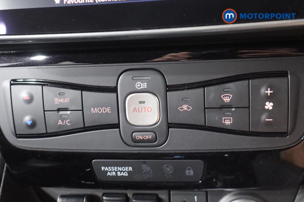 Nissan Leaf N-Connecta Automatic Electric Hatchback - Stock Number (1659828) - 9th supplementary image