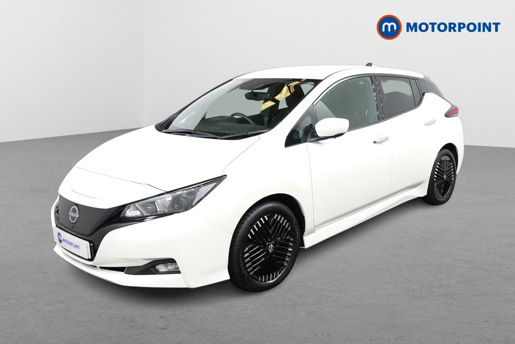Nissan Leaf N-Connecta Automatic Electric Hatchback - Stock Number (1659828) - Passenger side front corner