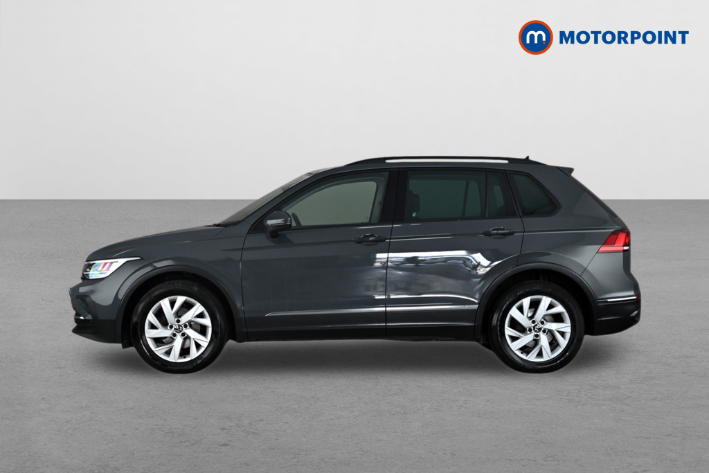 Volkswagen Tiguan Life Automatic Petrol SUV - Stock Number (1660266) - Passenger side