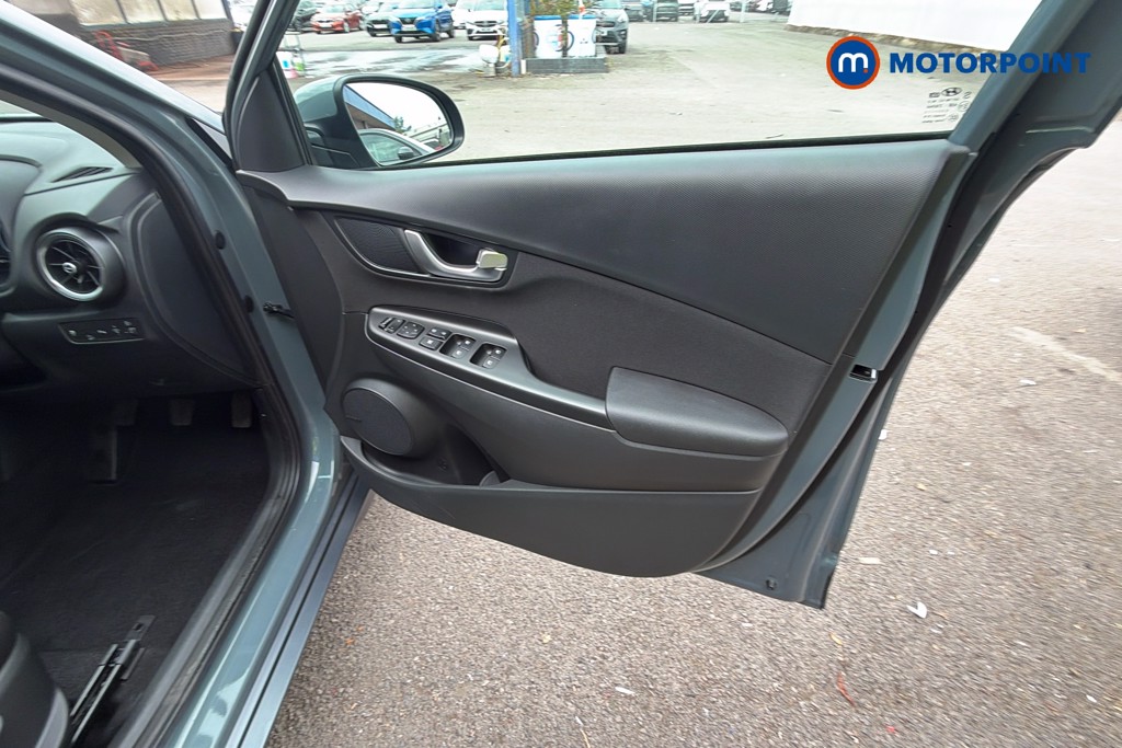 Hyundai Kona Premium Manual Petrol SUV - Stock Number (1660402) - 37th supplementary image