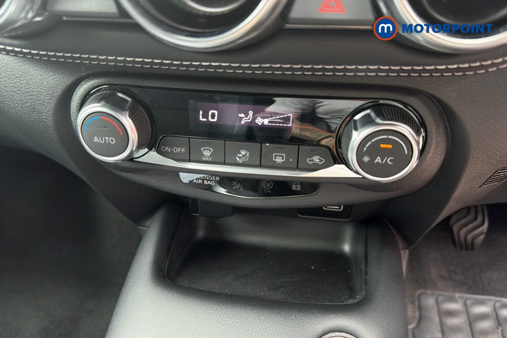 Nissan Juke N-Connecta Manual Petrol SUV - Stock Number (1660526) - 12th supplementary image