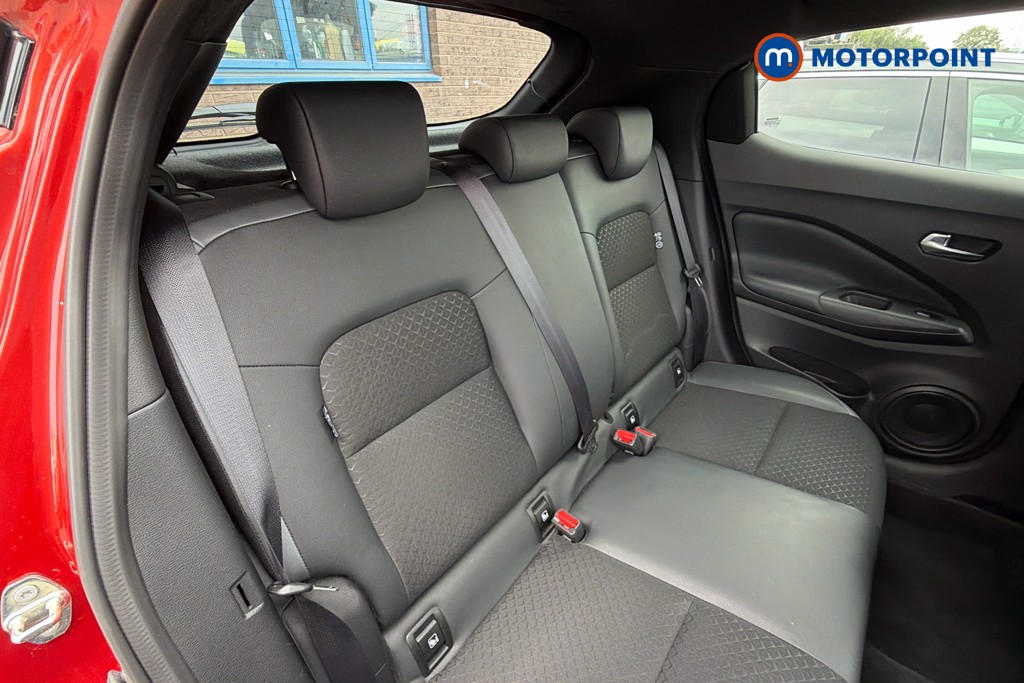 Nissan Juke N-Connecta Manual Petrol SUV - Stock Number (1660526) - 28th supplementary image