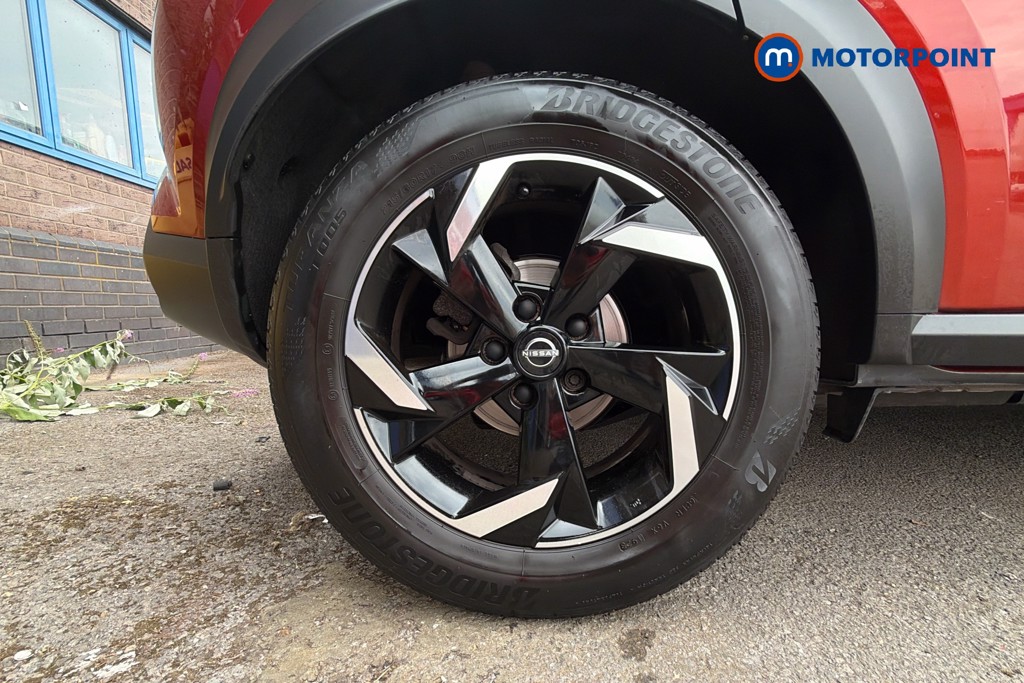 Nissan Juke N-Connecta Manual Petrol SUV - Stock Number (1660526) - 49th supplementary image