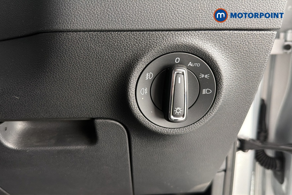 Skoda Karoq Se L Automatic Petrol SUV - Stock Number (1660561) - 11th supplementary image