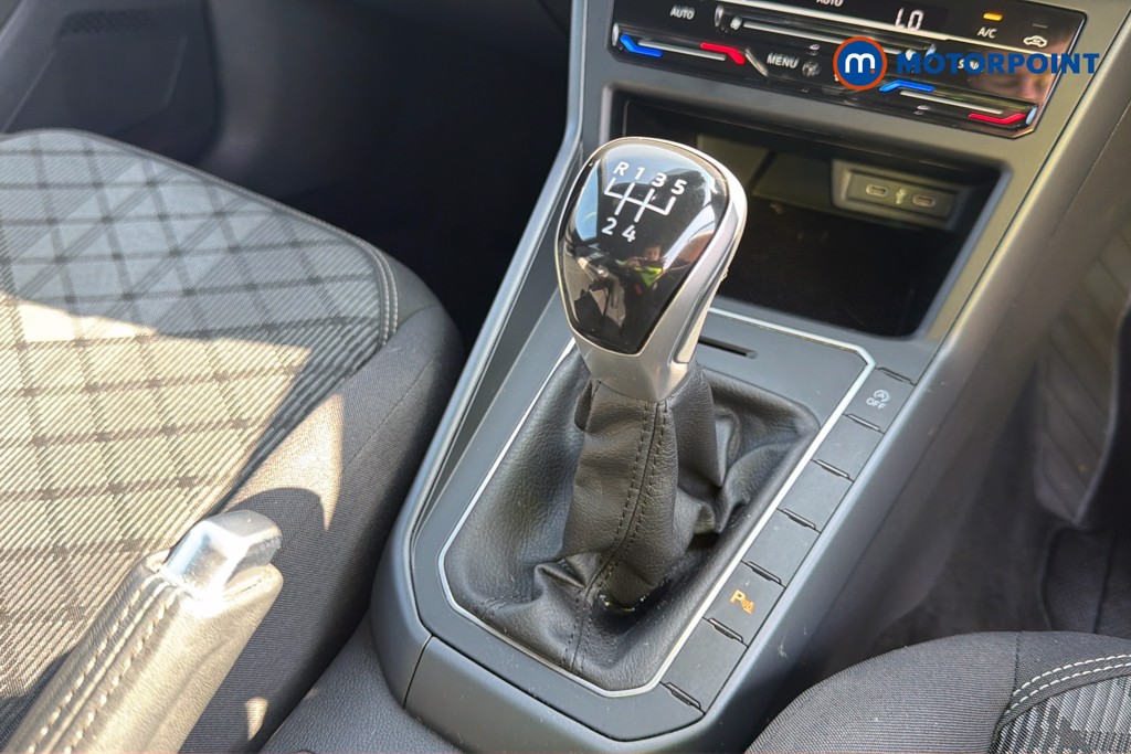Volkswagen Polo R-Line Manual Petrol Hatchback - Stock Number (1660762) - 15th supplementary image