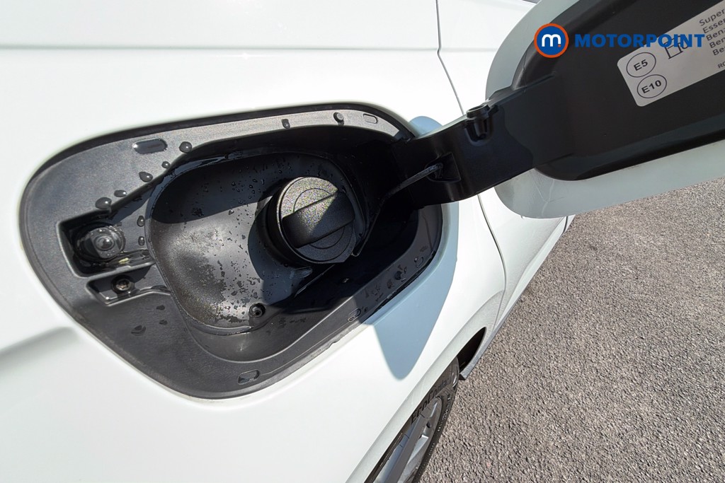 Volkswagen Polo R-Line Manual Petrol Hatchback - Stock Number (1660762) - 41st supplementary image