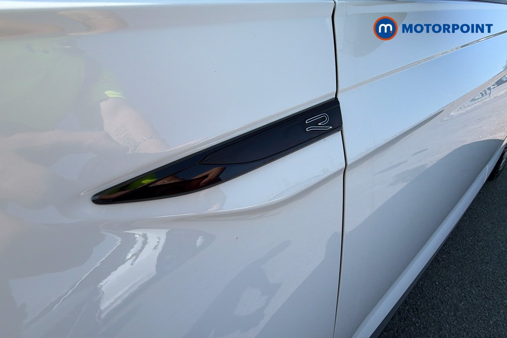 Volkswagen Polo R-Line Manual Petrol Hatchback - Stock Number (1660762) - 46th supplementary image
