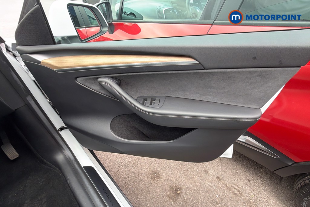 Tesla Model Y Rwd 5Dr Auto Automatic Electric SUV - Stock Number (1660797) - 19th supplementary image