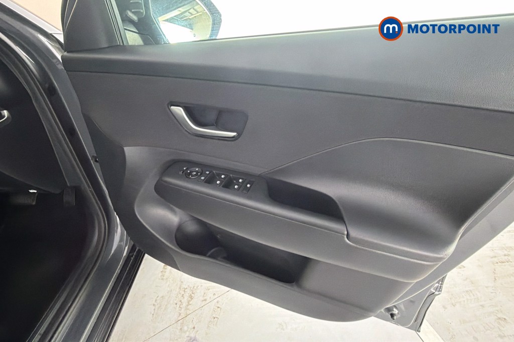 Hyundai Kona Advance Automatic Petrol-Electric Hybrid SUV - Stock Number (1661335) - 19th supplementary image