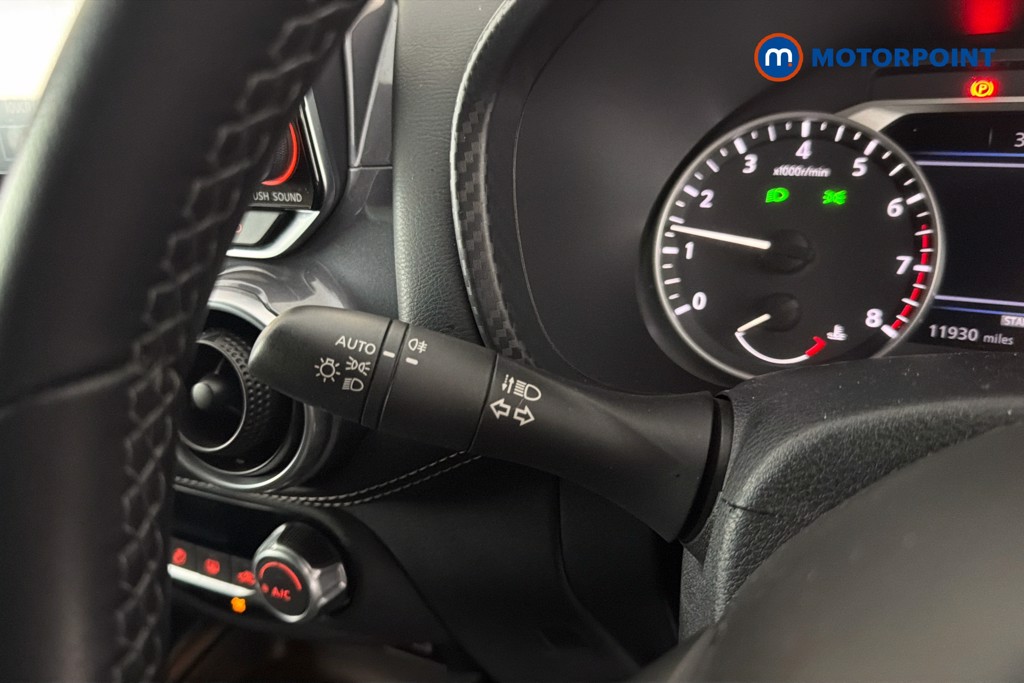 Nissan Juke N-Connecta Manual Petrol SUV - Stock Number (1661553) - 6th supplementary image