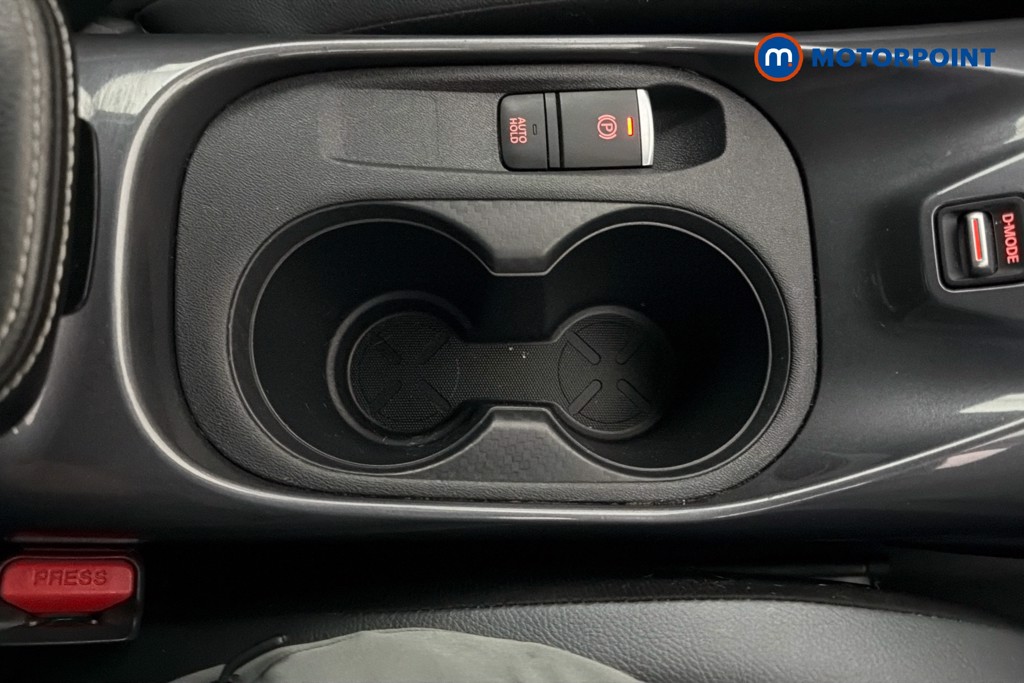 Nissan Juke N-Connecta Manual Petrol SUV - Stock Number (1661553) - 16th supplementary image