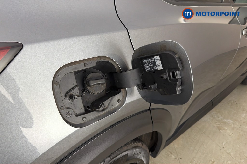 Nissan Juke N-Connecta Manual Petrol SUV - Stock Number (1661553) - 41st supplementary image