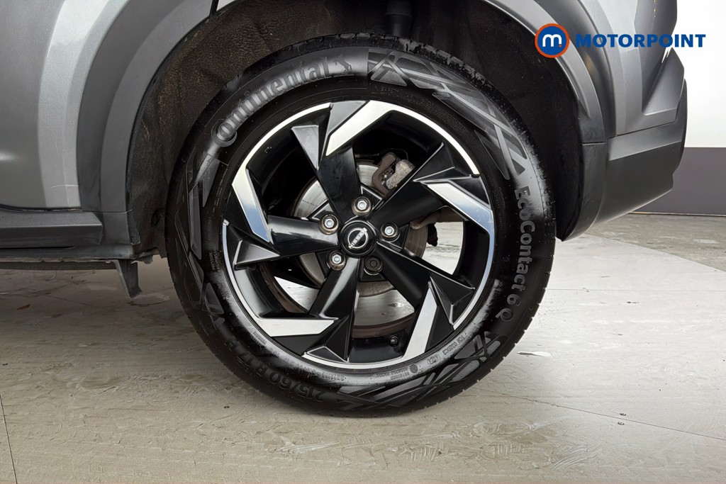 Nissan Juke N-Connecta Manual Petrol SUV - Stock Number (1661553) - 48th supplementary image