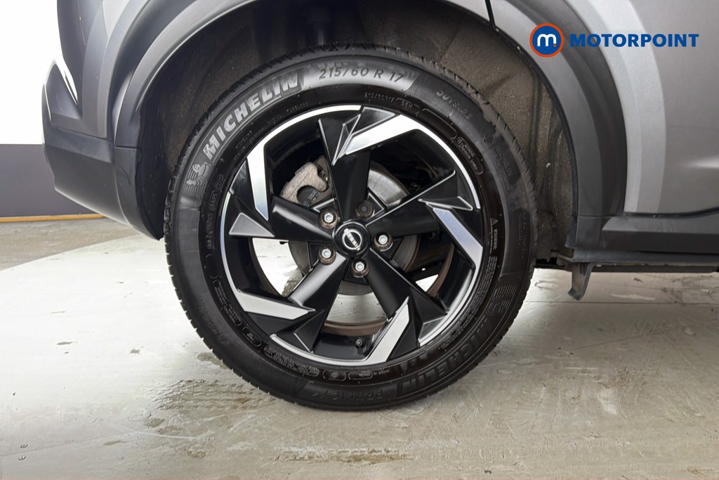Nissan Juke N-Connecta Manual Petrol SUV - Stock Number (1661553) - 49th supplementary image