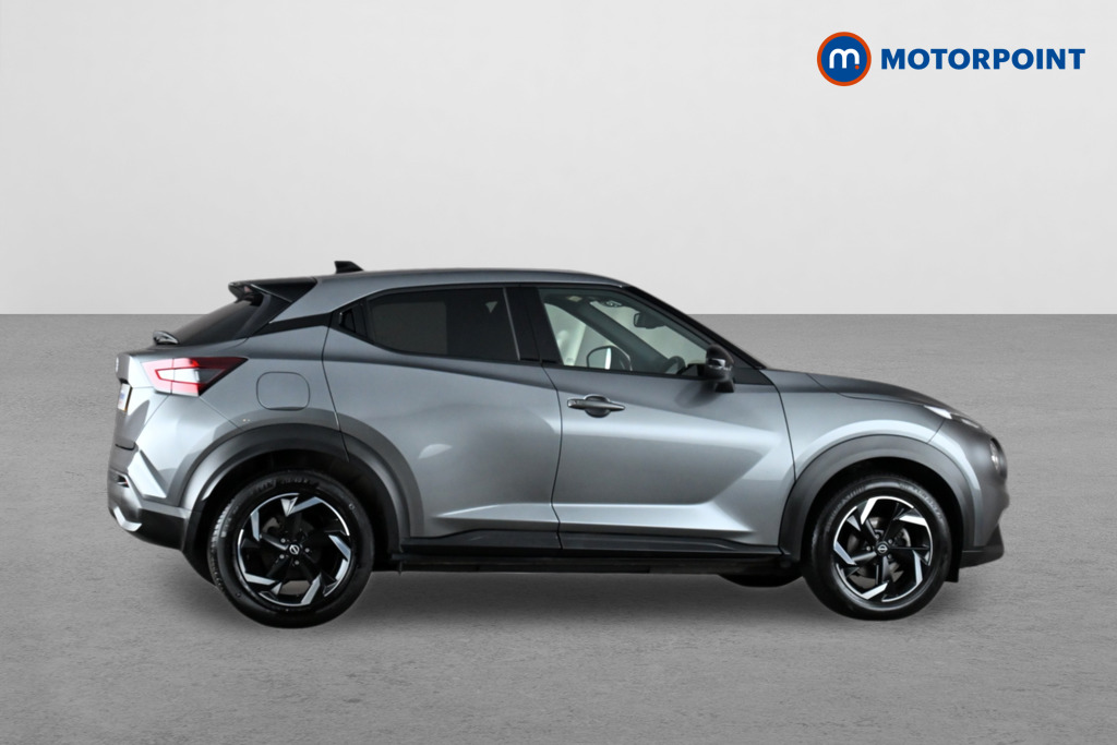 Nissan Juke N-Connecta Manual Petrol SUV - Stock Number (1661553) - Drivers side