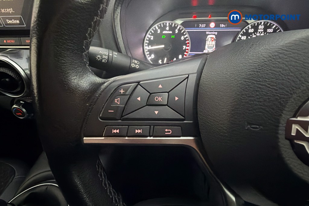 Nissan Juke N-Connecta Manual Petrol SUV - Stock Number (1661583) - 3rd supplementary image