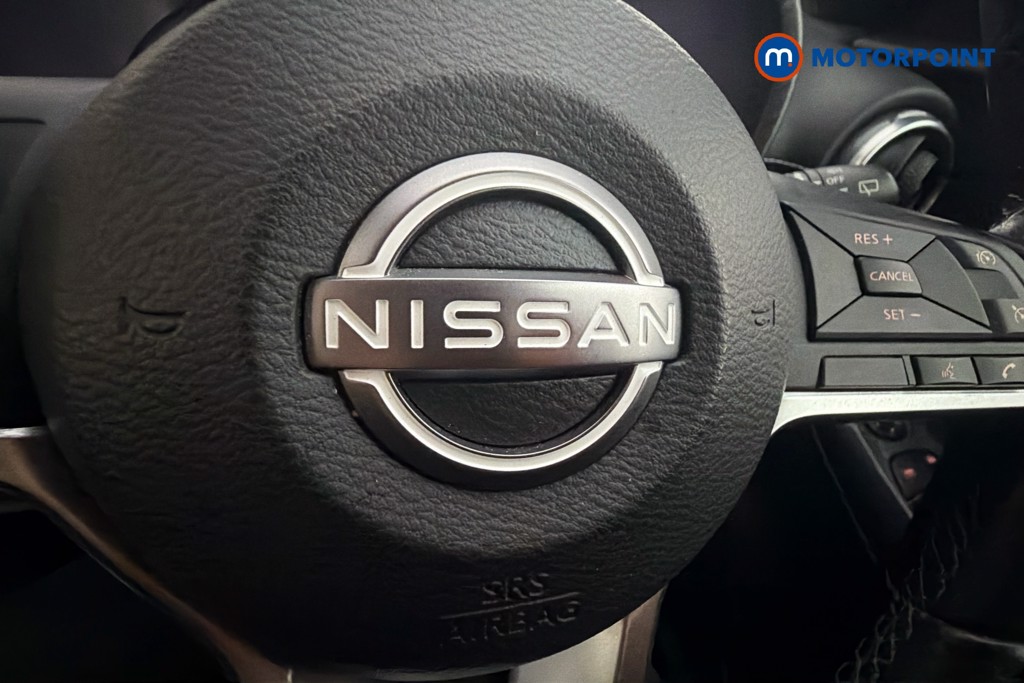 Nissan Juke N-Connecta Manual Petrol SUV - Stock Number (1661583) - 5th supplementary image