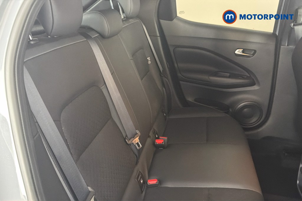 Nissan Juke N-Connecta Manual Petrol SUV - Stock Number (1661583) - 28th supplementary image