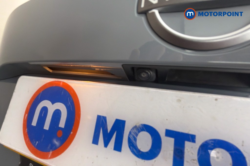 Nissan Juke N-Connecta Manual Petrol SUV - Stock Number (1661583) - 36th supplementary image