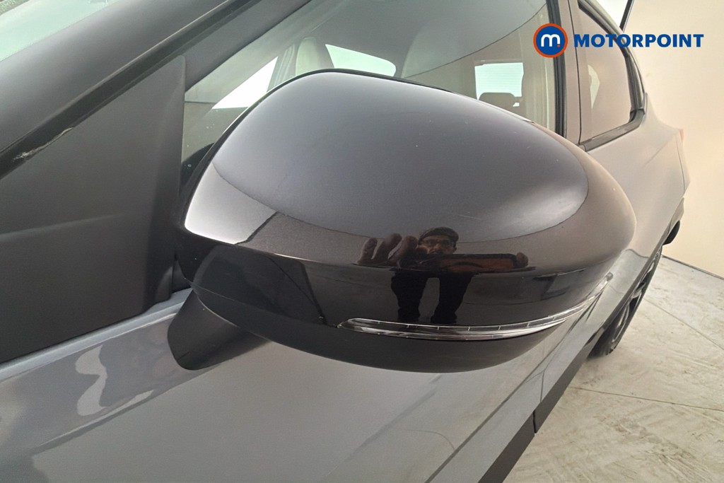 Nissan Juke N-Connecta Manual Petrol SUV - Stock Number (1661583) - 43rd supplementary image