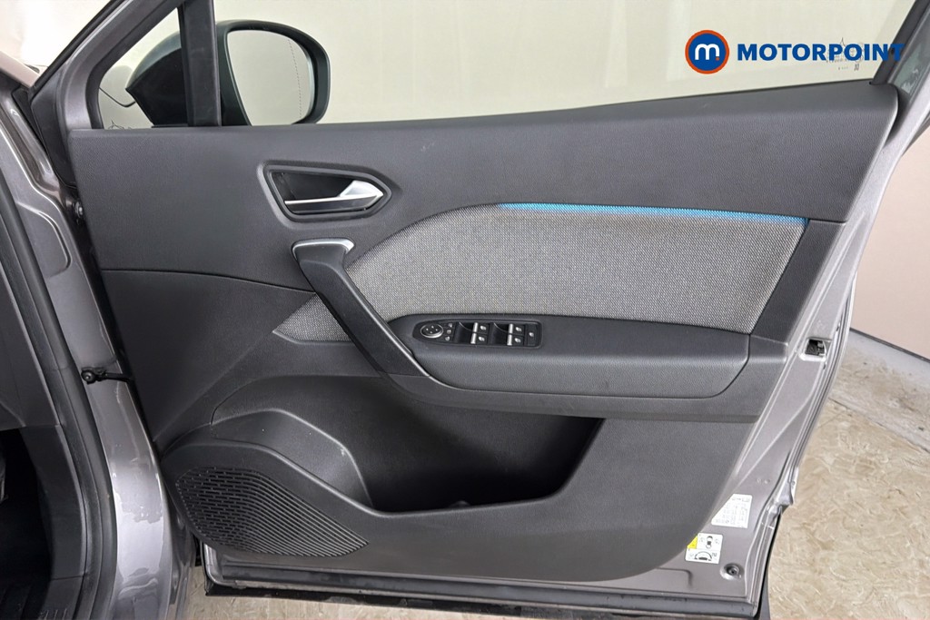 Renault Captur Techno Manual Petrol SUV - Stock Number (1661901) - 19th supplementary image