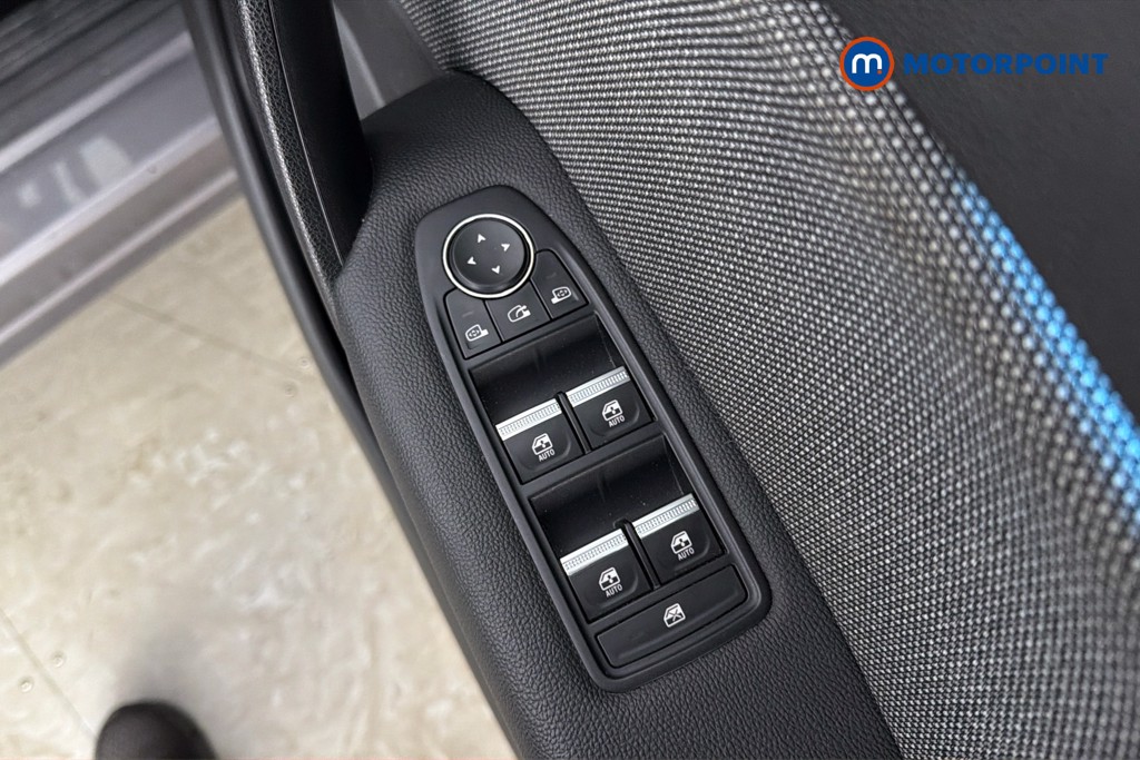 Renault Captur Techno Manual Petrol SUV - Stock Number (1661901) - 20th supplementary image