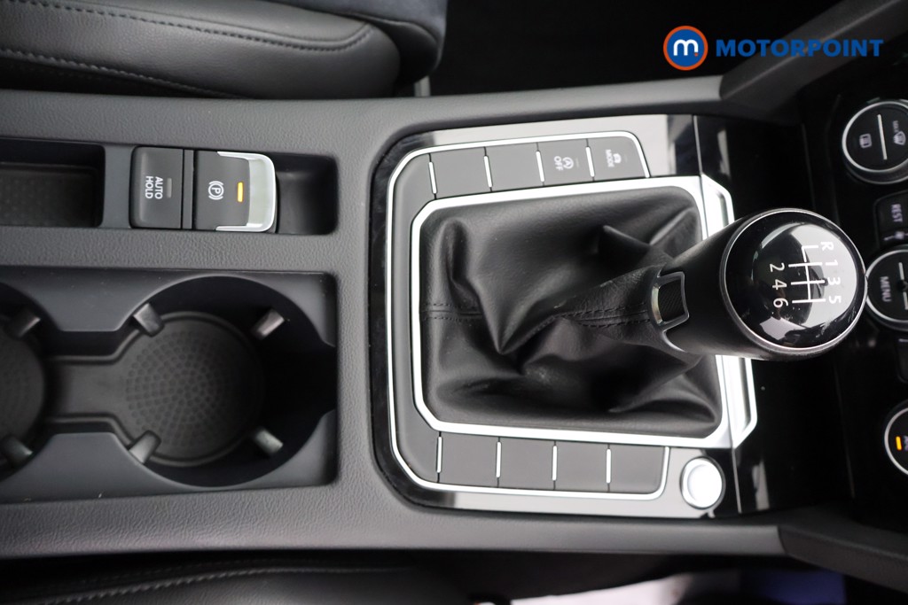 Volkswagen Passat GT Automatic Petrol Saloon - Stock Number (1662235) - 9th supplementary image