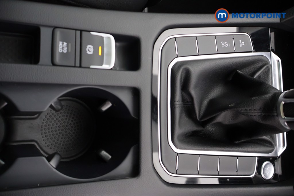 Volkswagen Passat GT Automatic Petrol Saloon - Stock Number (1662235) - 10th supplementary image