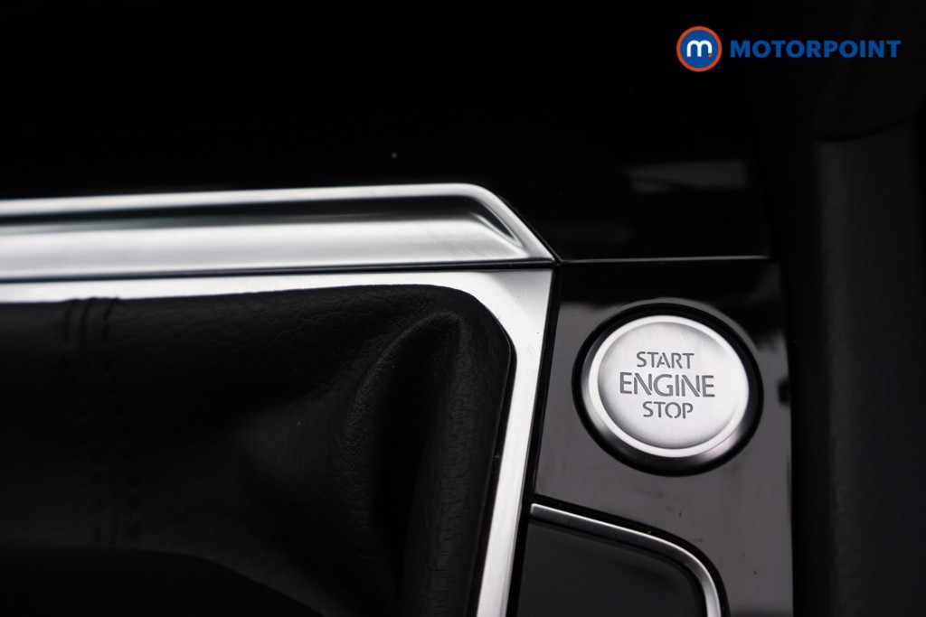 Volkswagen Passat GT Automatic Petrol Saloon - Stock Number (1662235) - 11th supplementary image