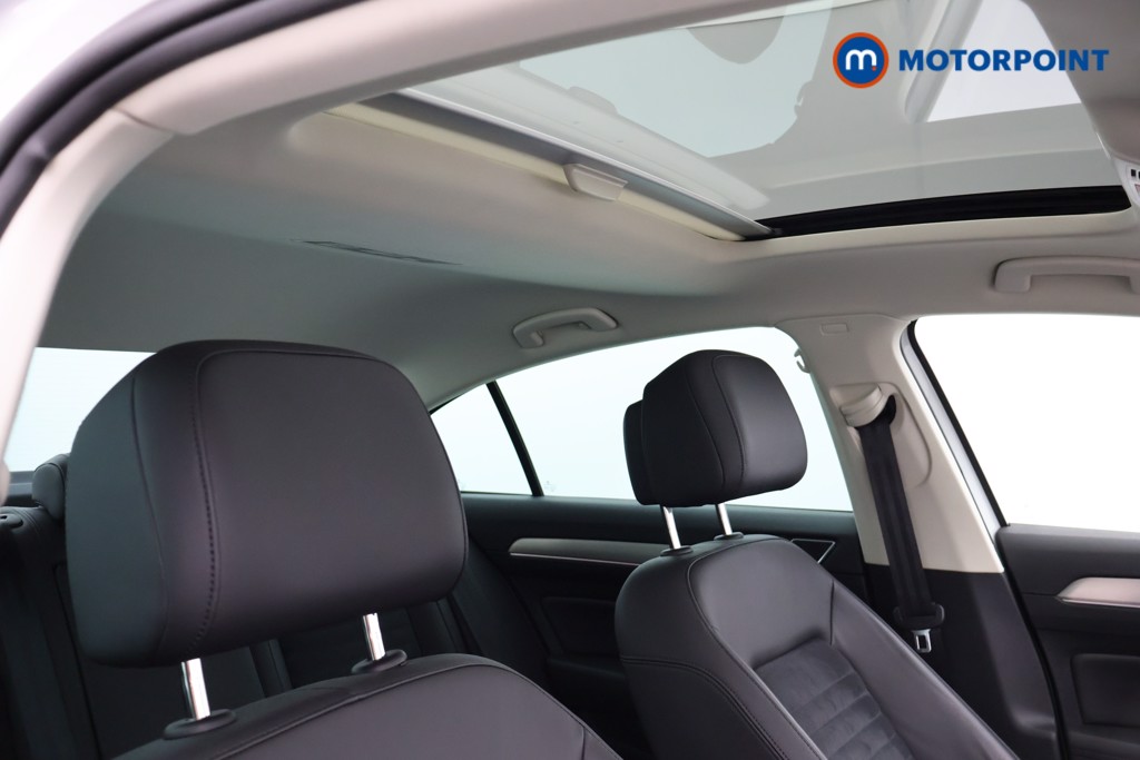 Volkswagen Passat GT Automatic Petrol Saloon - Stock Number (1662235) - 17th supplementary image