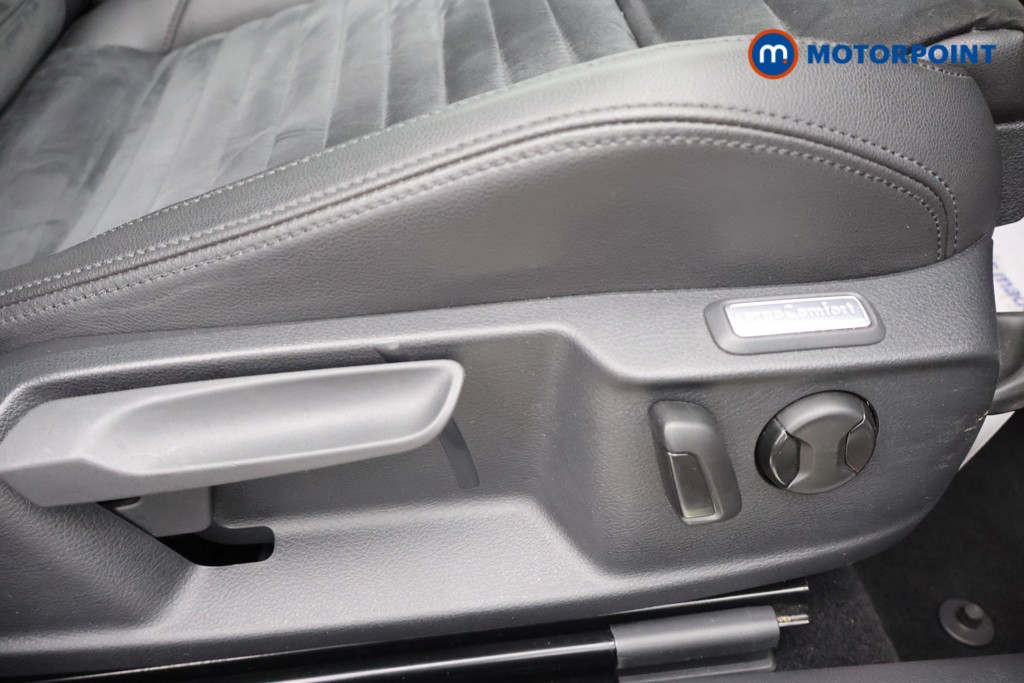 Volkswagen Passat GT Automatic Petrol Saloon - Stock Number (1662235) - 18th supplementary image
