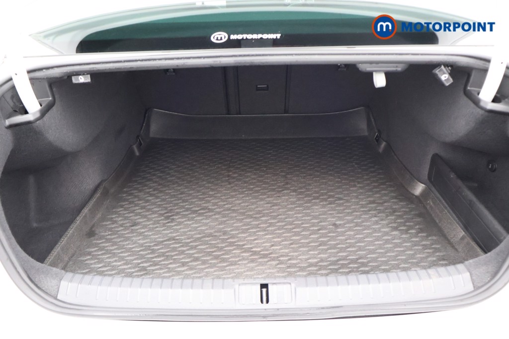 Volkswagen Passat GT Automatic Petrol Saloon - Stock Number (1662235) - 23rd supplementary image