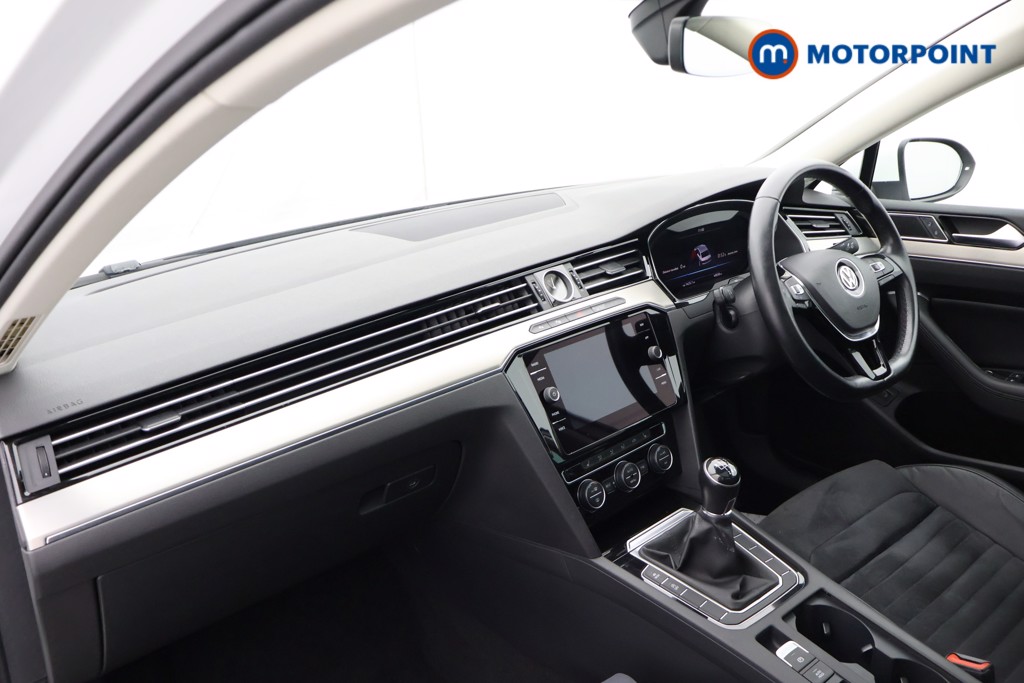 Volkswagen Passat GT Automatic Petrol Saloon - Stock Number (1662235) - 24th supplementary image
