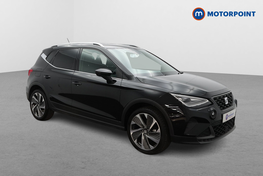SEAT Arona listing photo