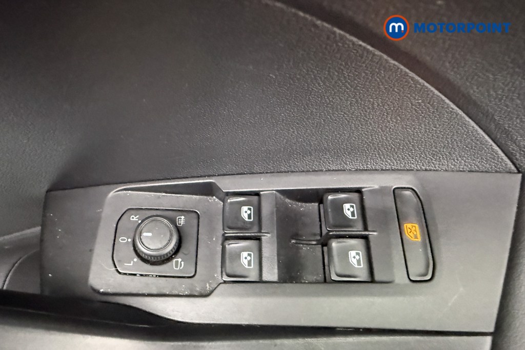 Volkswagen T-Cross Black Edition Manual Petrol SUV - Stock Number (1662678) - 18th supplementary image