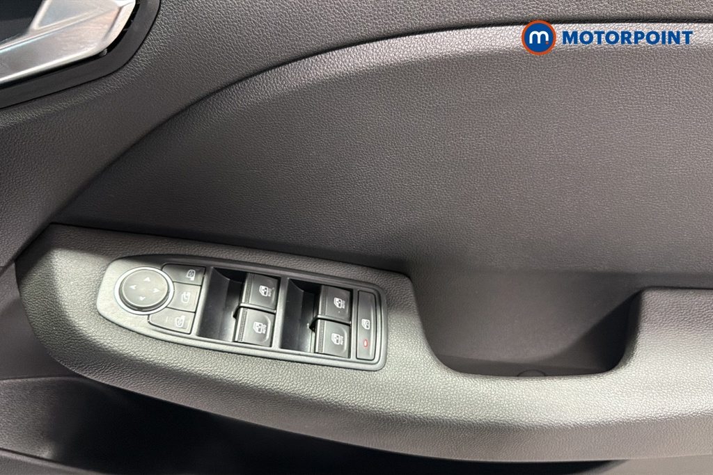 Renault Clio Evolution Manual Petrol Hatchback - Stock Number (1662736) - 19th supplementary image