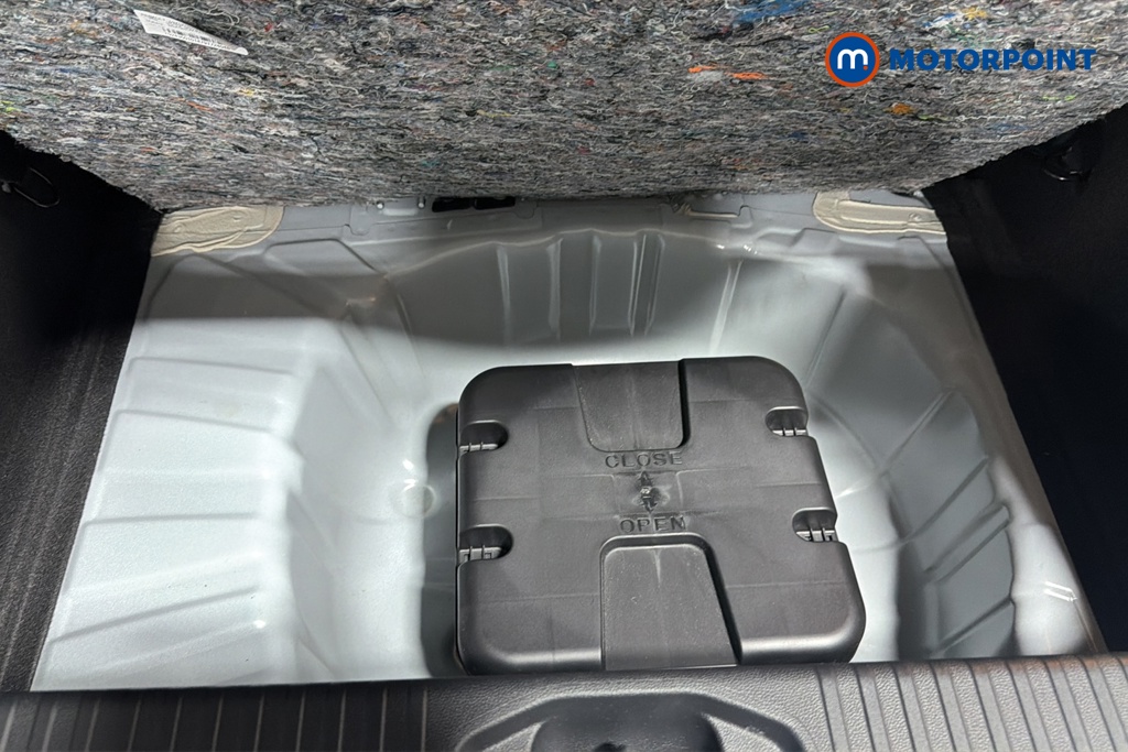 Renault Clio Evolution Manual Petrol Hatchback - Stock Number (1662736) - 33rd supplementary image