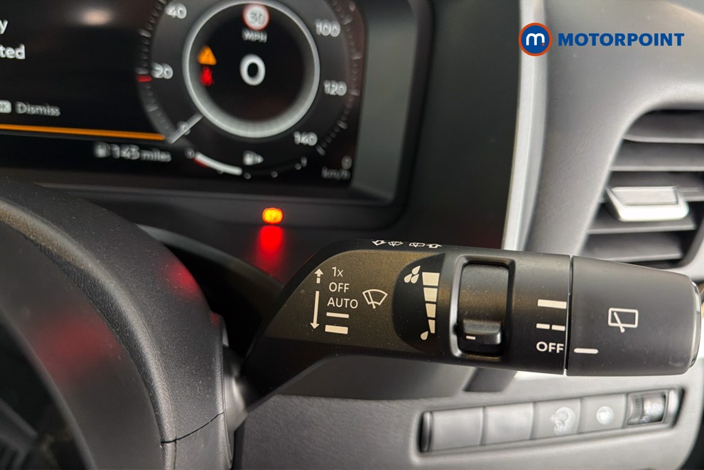 Nissan Qashqai N-Connecta Automatic Petrol SUV - Stock Number (1662857) - 7th supplementary image