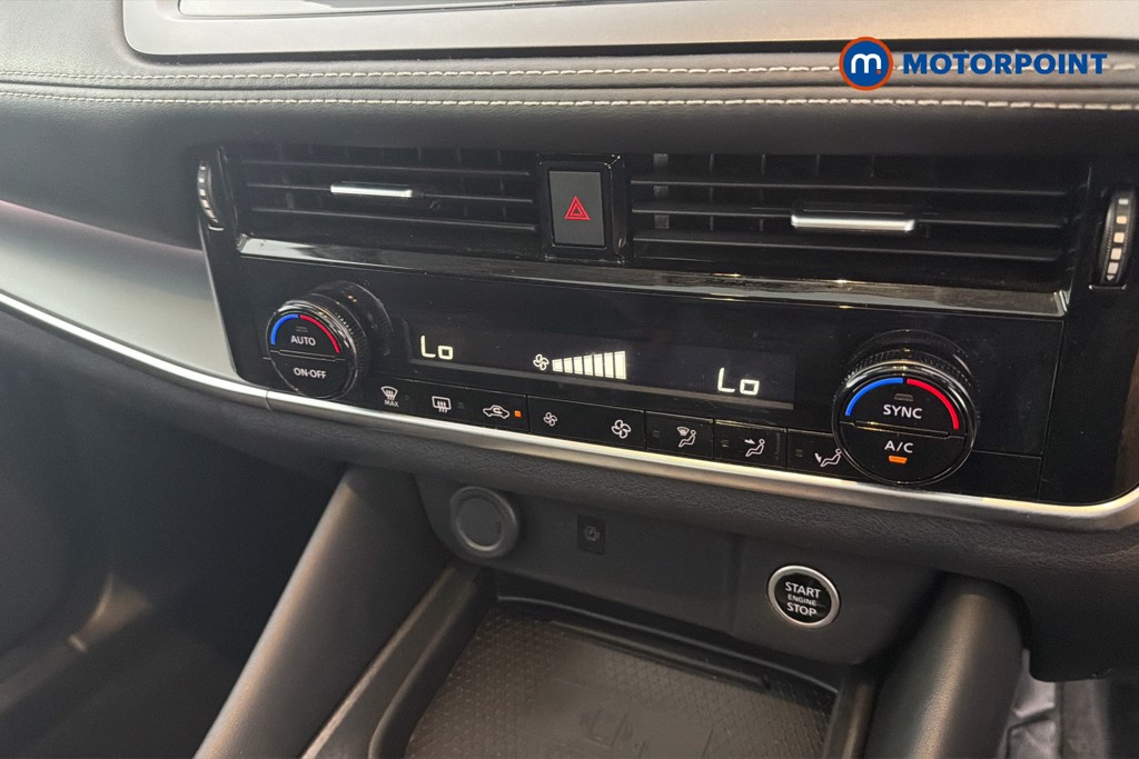 Nissan Qashqai N-Connecta Automatic Petrol SUV - Stock Number (1662857) - 12th supplementary image