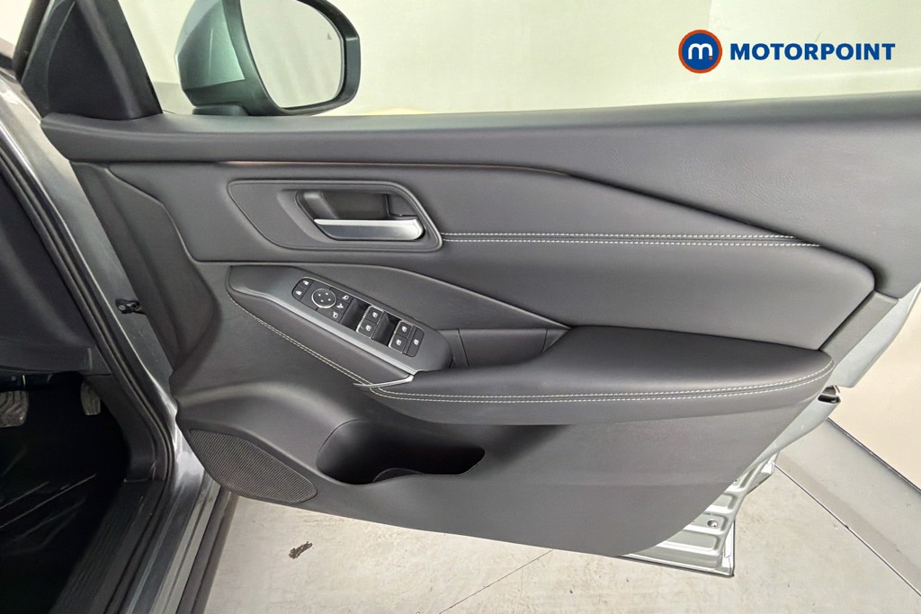 Nissan Qashqai N-Connecta Automatic Petrol SUV - Stock Number (1662857) - 19th supplementary image