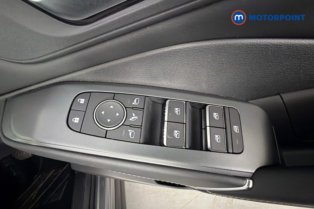 Nissan Qashqai N-Connecta Automatic Petrol SUV - Stock Number (1662857) - 20th supplementary image