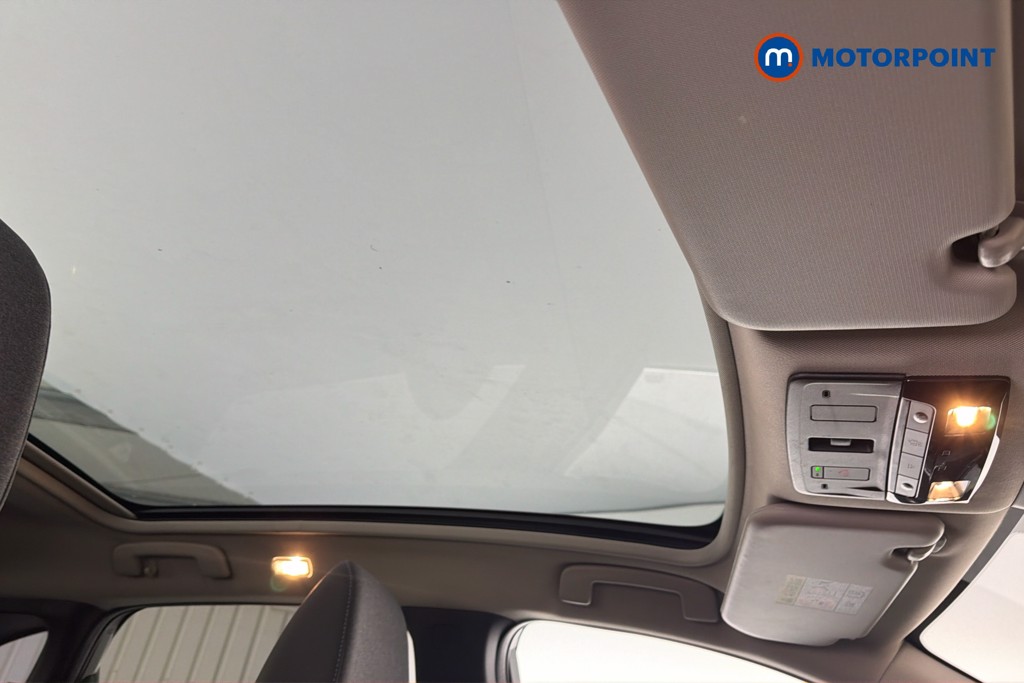 Nissan Qashqai N-Connecta Automatic Petrol SUV - Stock Number (1662857) - 32nd supplementary image