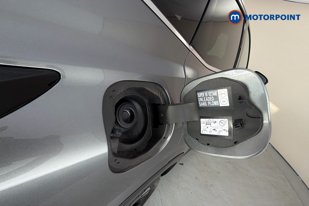 Nissan Qashqai N-Connecta Automatic Petrol SUV - Stock Number (1662857) - 41st supplementary image